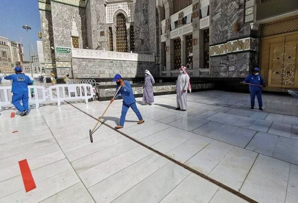 Мечеть Аль Харам стерилизуется за 35 минут