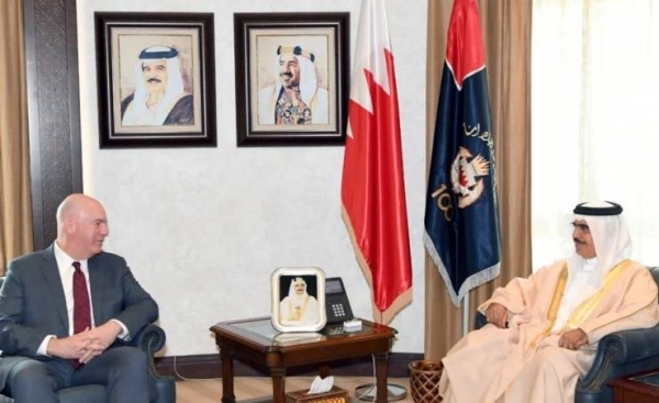 Bahrain's Interior Minister Gen. Sheikh Rashid bin Abdullah Al Khalifa received here on Thursday US Assistant Secretary of State for Political-Military Affairs R. Clarke Cooper and the accompanying delegation. — BNA photo