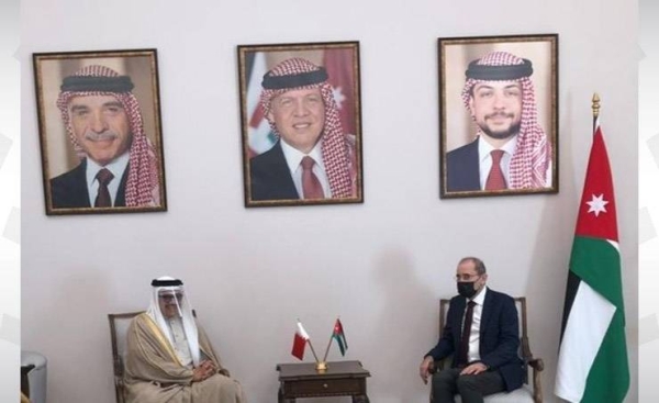 Bahraini Foreign Minister Dr. Abdullatif bin Rashid Al-Zayani met with Deputy Prime Minister of Jordan Ayman Safadi, who is also the country’s foreign minister, in Aqaba, Jordan. — BNA photo