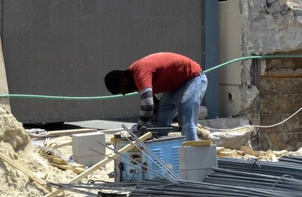 Kuwait has stopped granting residency permits to expatriates for more than a year as the country’s economy reels from the coronavirus pandemic and low-oil prices. — KUNA photo