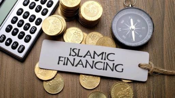  Global Islamic finance assets are forecast to reach $3.69 trillion by 2024, according to the 2020 Islamic Finance Development Report released on Tuesday by Refinitiv and the Islamic Corporation for the Development of the Private Sector (ICD), the private sector development arm of the Islamic Development Bank (IsDB). — Courtesy photo