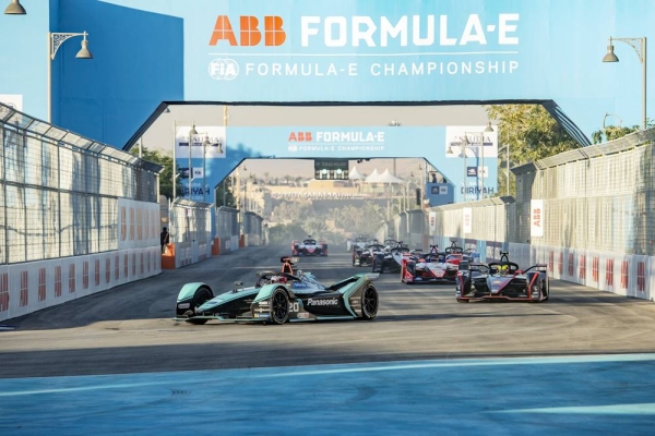 Rounds 1 and 2 of Formula E’s maiden campaign as an FIA World Championship will take place amid the historic desert surroundings of the UNESCO World Heritage site, with the streets of historic Diriyah, Saudi Arabia the stage for the series’ season-opener for a third year in a row.
