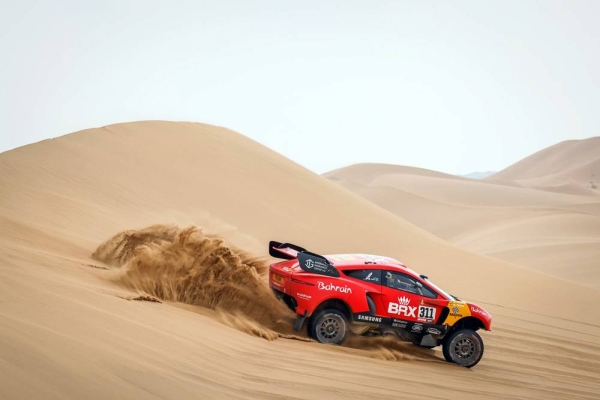 Keen action in the 2021 Saudi Dakar Rally with Stéphane Peterhansel in the lead from Nasser Al-Attiyah.