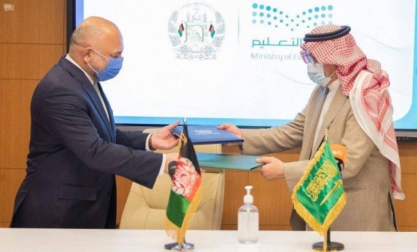 Saudi Arabia’s Minister of Education Hamad Bin Mohammed Al Al-Sheikh and Afghanistan’s Foreign Minister Mohammad Haneef Atmar signed a memorandum of cooperation in the scientific and educational fields between the Saudi and Afghan education ministries. — SPA photos