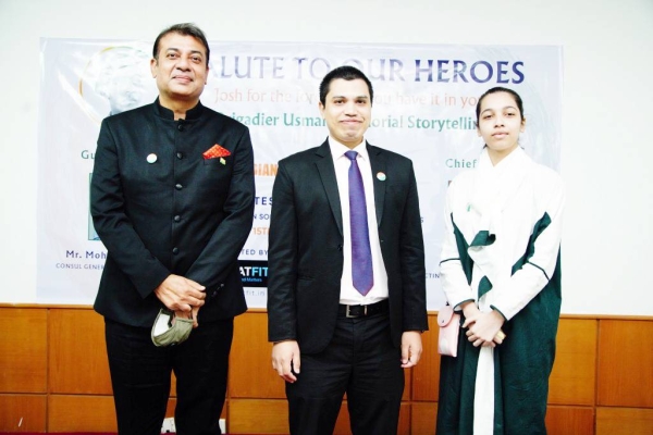 Acting Indian Consul General Y. Sabir poses for a photo with winners of Brig, Usman Memorial Storytelling Contest and organizers of the event at Indian Consulate in Jeddah.