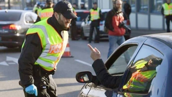 Thousands of people have been turned back at the German border since Sunday, when controls were established to stop the spread of coronavirus variants.