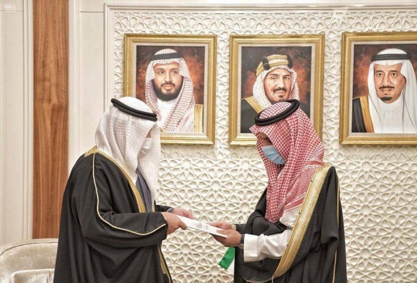 King Salman receives letter from Kuwaiti emir