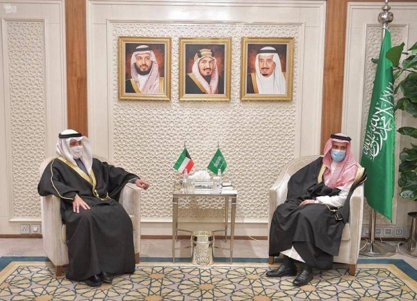 King Salman receives letter from Kuwaiti emir