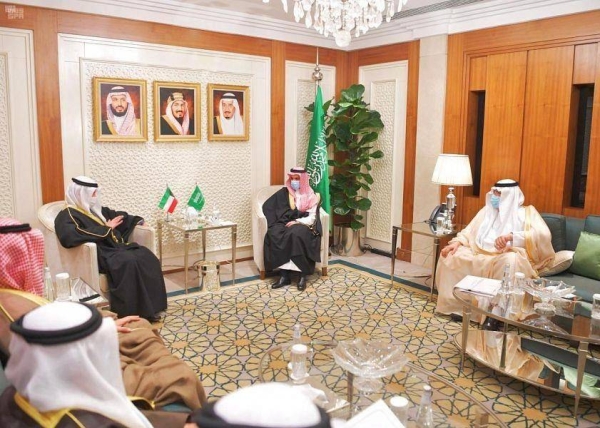 King Salman receives letter from Kuwaiti emir