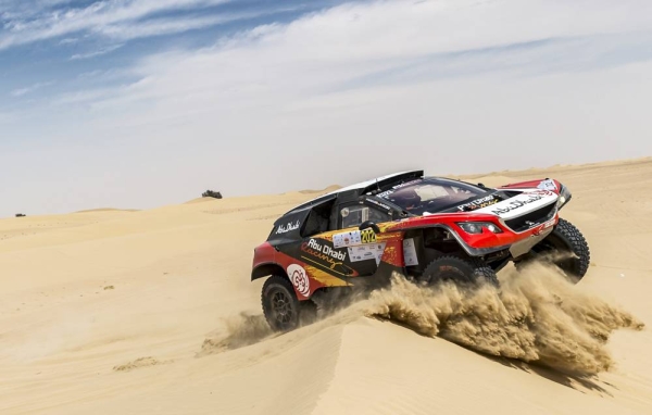 Yazeed Al Rajhi and Michael Orr in their Toyota Hilux Overdrive