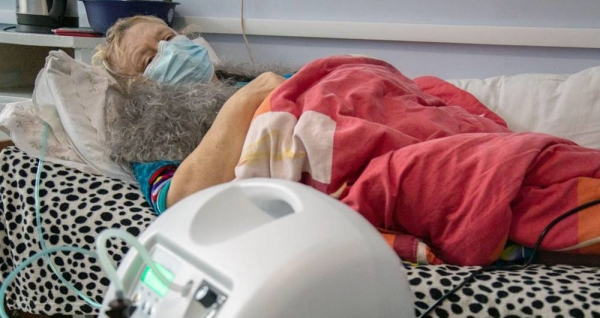 UNICEF-supplied oxygen machines helped a 58-year-old woman in Ukraine fight COVID-19. — courtesy UNICEF