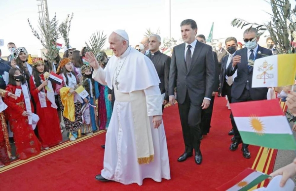 Pope Francis prayed on Sunday for Christians, who were displaced by violence, in the Kurdish city of Mosul city, northern Iraq.