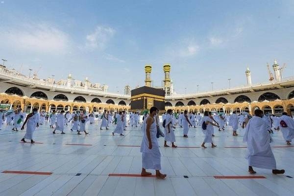 Domestic pilgrims up to age of 70 allowed to perform Umrah