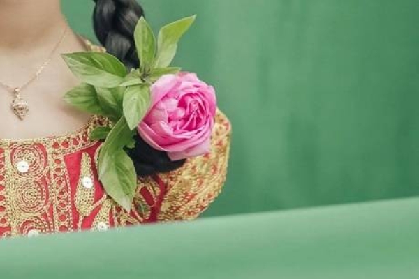 Hassawi roses add fragrance and freshness to life of its harvester