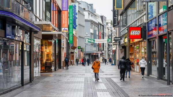 The German government led by Chancellor Angela Merkel is calling for a short country-wide lockdown to try and curb the spread of COVID-19. — Courtesy file photo