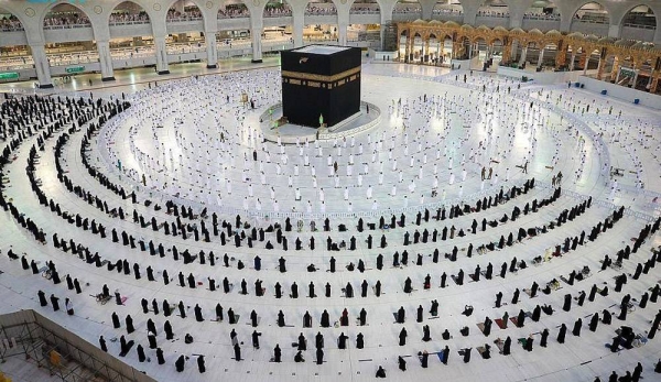 Custodian of the Two Holy Mosques King Salman has ordered to shorten taraweeh prayers (special night prayers) at the Grand Mosque in Makkah and the Prophet’s Mosque in Madinah during the holy month of Ramadan.