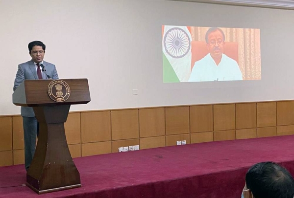 Indian Consul General Mohd. Shahid Alam on Monday launches an exclusive app that would enable the community to stay connected with the mission in Jeddah. Seen is the Minister of State for External Affairs V. Murleedharan's message on the occasion.