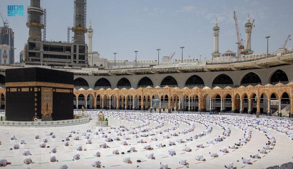  Worshipers performed the first Friday prayer in Ramadan at the Grand Mosque in Makkah and the Prophet Mosque in Madinah amid an atmosphere of spirituality and serenity while adhering to intense coronavirus precautionary measures.