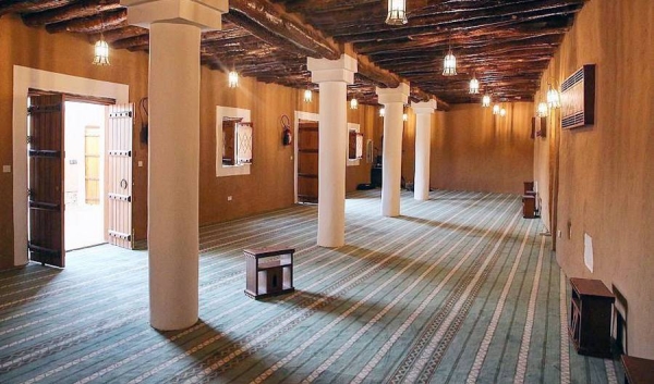The historic Al-Rahebeen Mosque, which dates back nearly 150 years ago, has been reopened in Dumat Al-Jandal. 