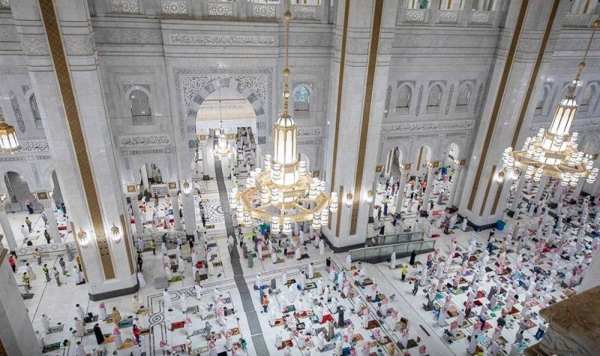 General Presidency for the Affairs of the Two Holy Mosques has added 5,500 tons of cooling to make the atmosphere more comfortable in the Grand Mosque here, using 32 special cool air handling units from Ajyad.