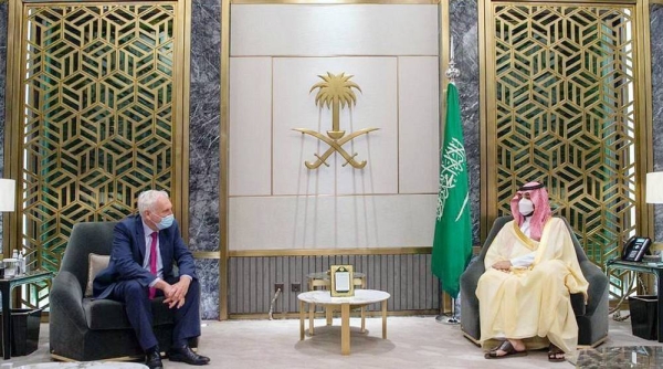 Crown Prince Muhammad Bin Salman, deputy prime minister and minister of defense, received Sunday the special envoy of the British Prime Minister for the Gulf region, Edward Lister.