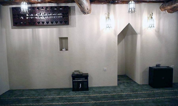 Al-Nassab Heritage Mosque was established in 1101 AH and is one of the oldest heritage buildings in Abha, Asir region.