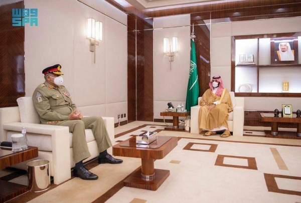 Crown Prince Muhammad Bin Salman, deputy premier and minister of defense, met here on Friday with Pakistan’s Chief of Army Staff Gen. Qamar Javed Bajwa.