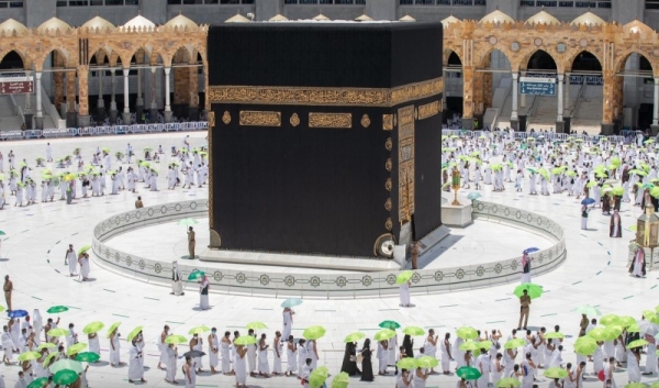 Worshipers performed the last Friday prayer in the holy month of Ramadan at the Grand Mosque in Makkah and the Prophet’s Mosque in Madinah. — SPA photo.