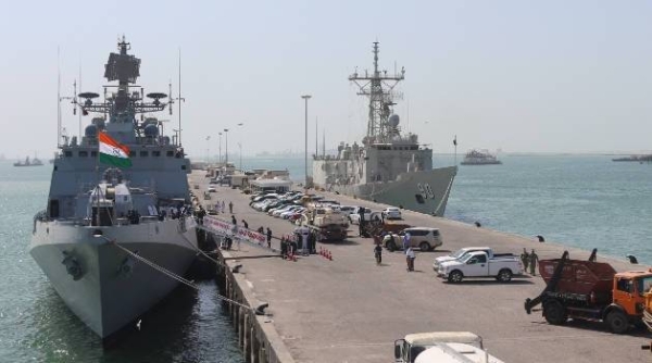 A consignment of medical supplies consisting of 760 Oxygen cylinders and 10 Oxygen concentrators, provided by the local Indian and Bahraini organizations, was shipped to India on Thursday through INS TARKASH. — Courtesy photo
