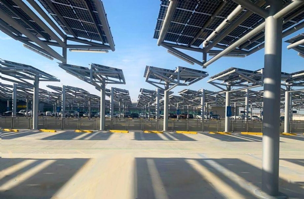  Abu Dhabi Airports and Masdar have announced the completion of Abu Dhabi’s largest solar-powered car park, which will save 5,300 tons of carbon dioxide per year. — WAM photos