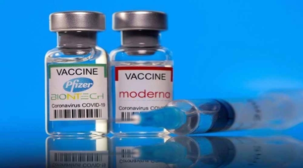 The US drug regulator on Friday added a warning to the literature that accompanies Pfizer Inc /BioNTech and Moderna COVID vaccine shots to indicate the rare risk of heart inflammation after its use.
