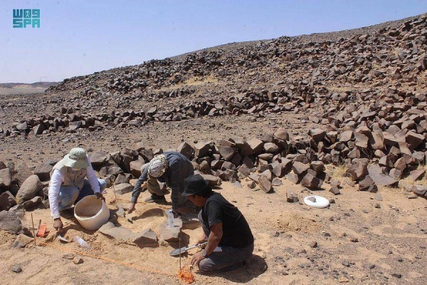 The survey, which has been launched under the direction of Culture Prince Badr Bin Abdullah Bin Farhan, who is also chairman of the Heritage Commission, is one of the leading global archaeological projects, given the fact that Saudi Arabia is home to the largest number of stone structures in the world, with their diverse shapes, sizes and functions.