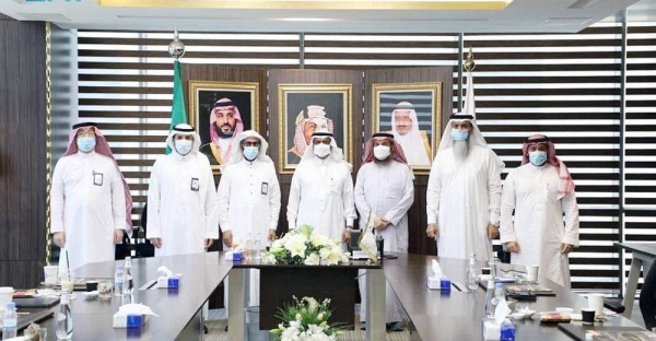 Deputy Minister of Hajj and Umrah, Dr. Abdelfattah Bin Suleiman Mashat inaugurated Sunday the new version of the Coordination Council for Institutions and Companies Serving Domestic Pilgrims website.