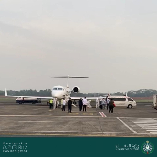 Citizen infected with COVID-19 successfully evacuated from Indonesia