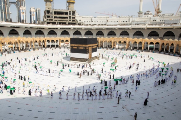 The first batch of pilgrims completed on Friday (Dhu Al-Hijjah 7) the ritual of Tawaf Al-Qudum (Tawaf of Arrival) with ease and comfort amid an integrated system of services and precautionary measures