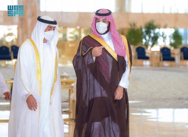 Crown Prince Muhammad Bin Salman received Abu Dhabi Crown Prince Sheikh Mohamed Bin Zayed upon his arrival at King Khalid International Airport in Riyadh on Monday, the Saudi Press Agency reported.