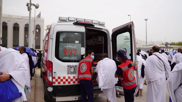 Ambulance teams stationed in Makkah city and holy sites responded to 1,269 medical and injury cases. Out of the total cases, 602 were transferred to hospitals, and 649 were attended to on the spot.
