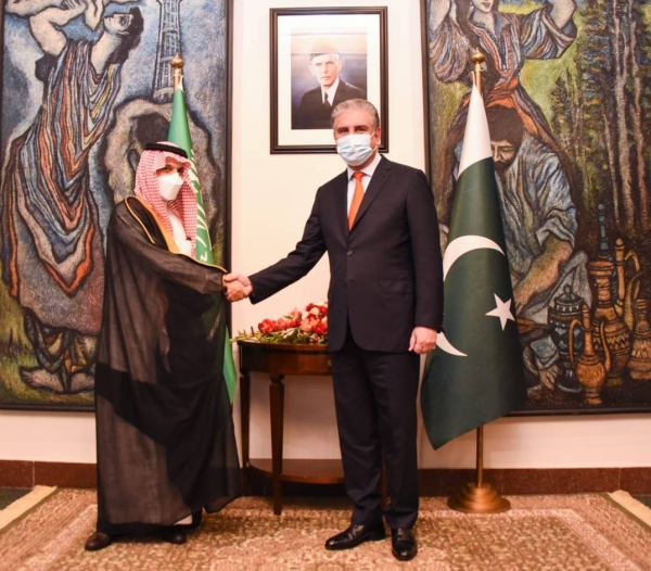  Saudi Arabia's Foreign Minister Prince Faisal Bin Farhan met here on Tuesday with his Pakistani counterpart Shah Mahmood Qureshi, the Saudi Press Agency reported.
