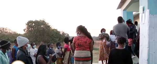 Voters in Zambia waited in long lines to cast their ballots at polling stations that closed on Thursday.
