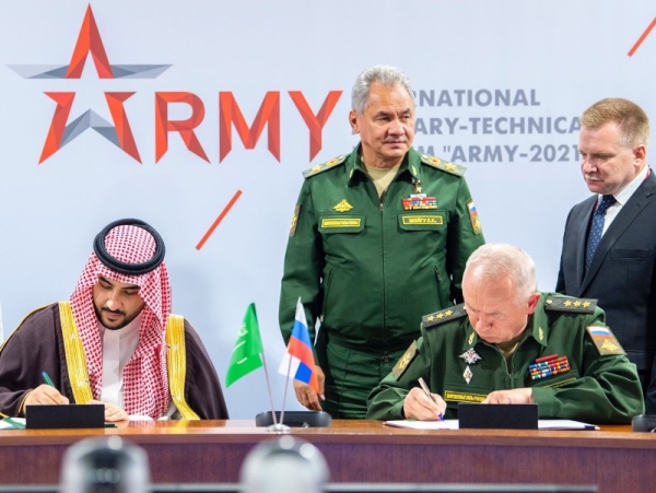 Saudi Arabia and Russia signed on Monday an agreement to develop joint military cooperation between the two countries. (Credit: @kbsalsaud)