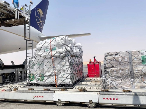 The KSrelief, the charity arm of Saudi Arabia, sent on Wednesday the first batch of supplies to Algeria to help the African country in its efforts to combat the wildfires that have spread across the north of the country.
