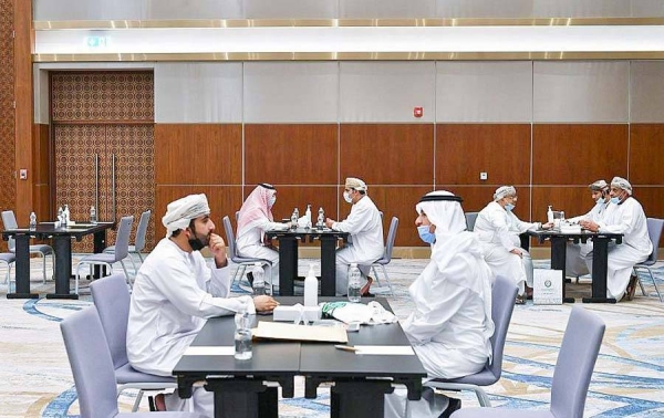 The Saudi-Omani Investment Forum witnessed the signing of several agreements and memorandums of understanding to continue and enhance joint action and enable the private sector to reach investment opportunities in both countries in Muscat on Monday.
