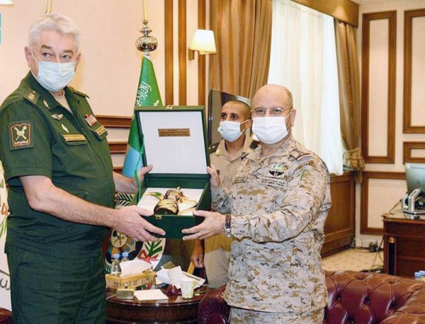 Chief of General Staff of the Armed Forces of the Kingdom of Saudi Arabia Lt. Gen. Fayyad Bin Hamid Al-Ruwaili received here Wednesday the Commander of the Russian General Staff Academy, Lt. Gen. Zarod Netsky Vladimir.