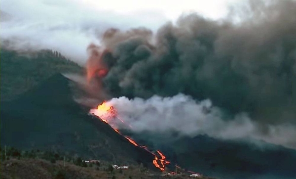 The surface of Spain's La Palma island is expanding as lava from a volcano that erupted 11 days ago has reached the sea.
