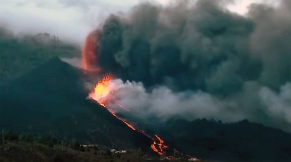 The surface of Spain's La Palma island is expanding as lava from a volcano that erupted 11 days ago has reached the sea.
