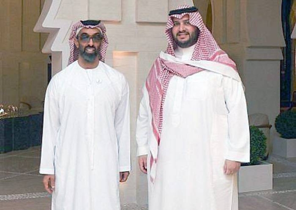 UAE National Security Advisor Sheikh Tahnoun Bin Zayed Al Nahyan received in Abu Dhabi Thursday Minister of State and Cabinet's member Prince Turki Bin Mohammed Bin Fahd, currenly on a visit to the United Arab Emirates.
