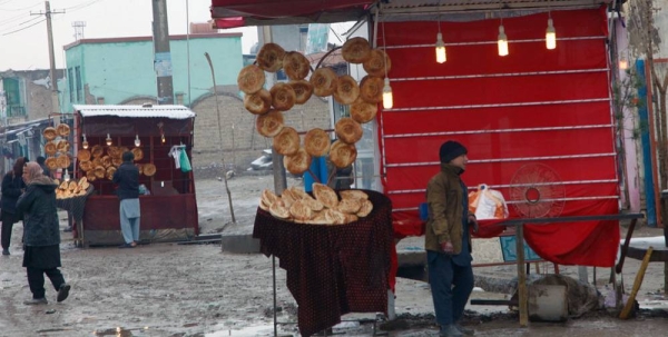 Roadside vendors in Kunduz, Afghanistan. — courtesy UNAMA/Shamsuddin Hamedi