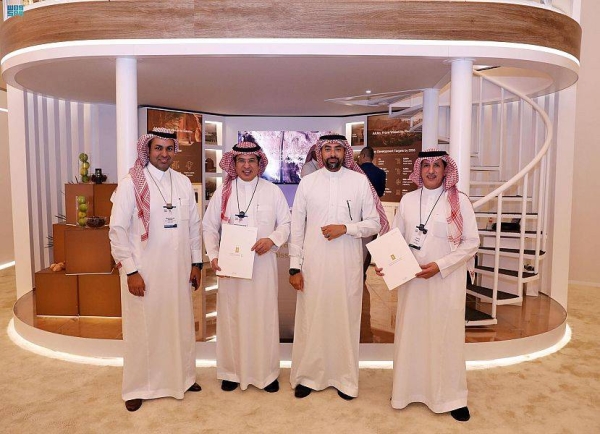 Eng. Amr bin Saleh Al-Madani, CEO of the Royal Commission for AlUla (RCU), after signing the cooperation agreement with Dr. Fahd bin Hassan Al Aqran, Acting President of the Saudi Press Agency (SPA), and Mohammed Al-Harthi, President of the Saudi Broadcasting Authority (SBA).