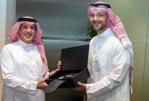 CEO of the General Entertainment Authority (GEA) Eng. Faisal Bafarat received Sunday, at the headquarters of the Riyadh Season 2021 Operations Center, a delegation from the Saudi Press Agency (SPA) headed by the agency's President Dr. Fahd Bin Hassan Al Aqran.