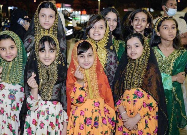 The events of the Global Town Festival, which combines entertainment, culture and civilizations in one place, kicked off at the Exhibition Part on the Eastern Ring Road in Riyadh Sunday.